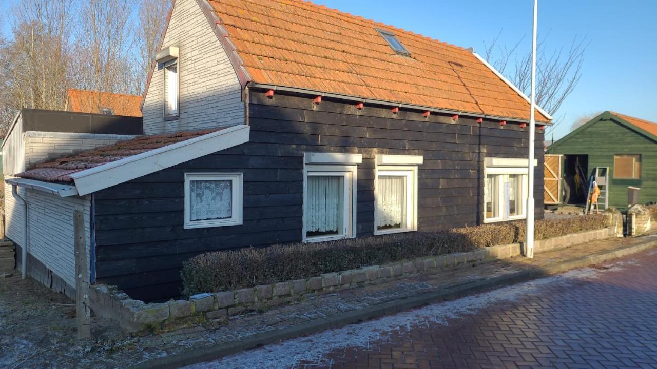 Schwone Diekhuusje - Vakantiewoning Aan De Noordzeekust Villa Schoondijke Exterior photo